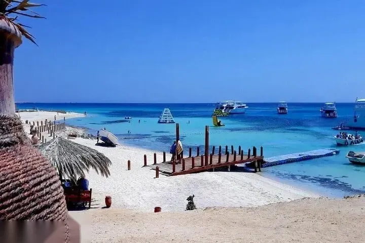 رحلة غطس سطحي إلى جزيرة الجنة — view 2