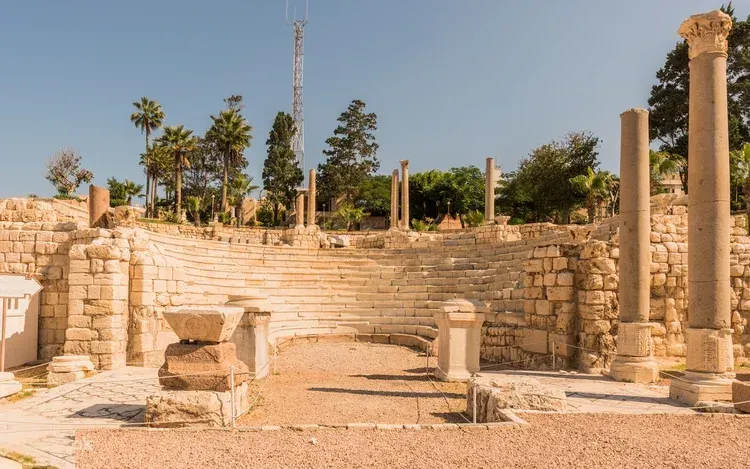 Private Qaitbay Citadel & Corniche Tour — view 5